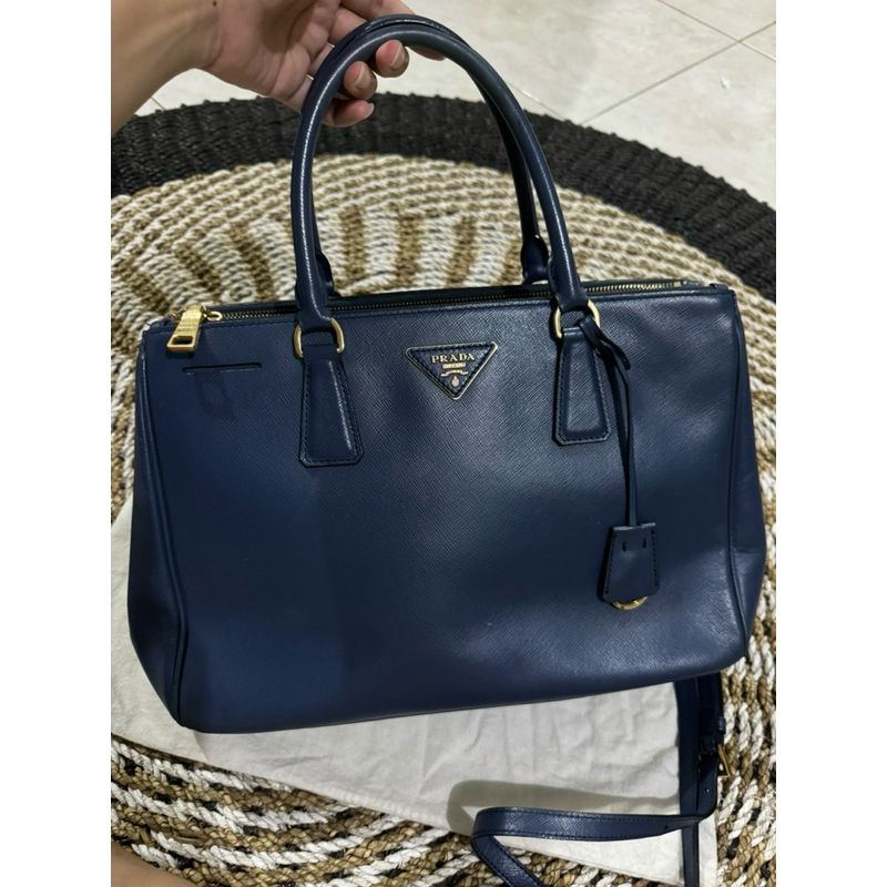Prada Saffiano Medium Galleria Double Zip (Preloved)