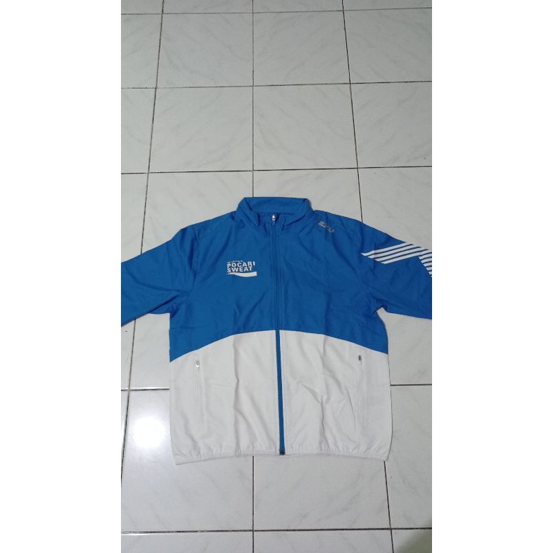 Jaket Official Pocari Sweat Run 2024 2XU