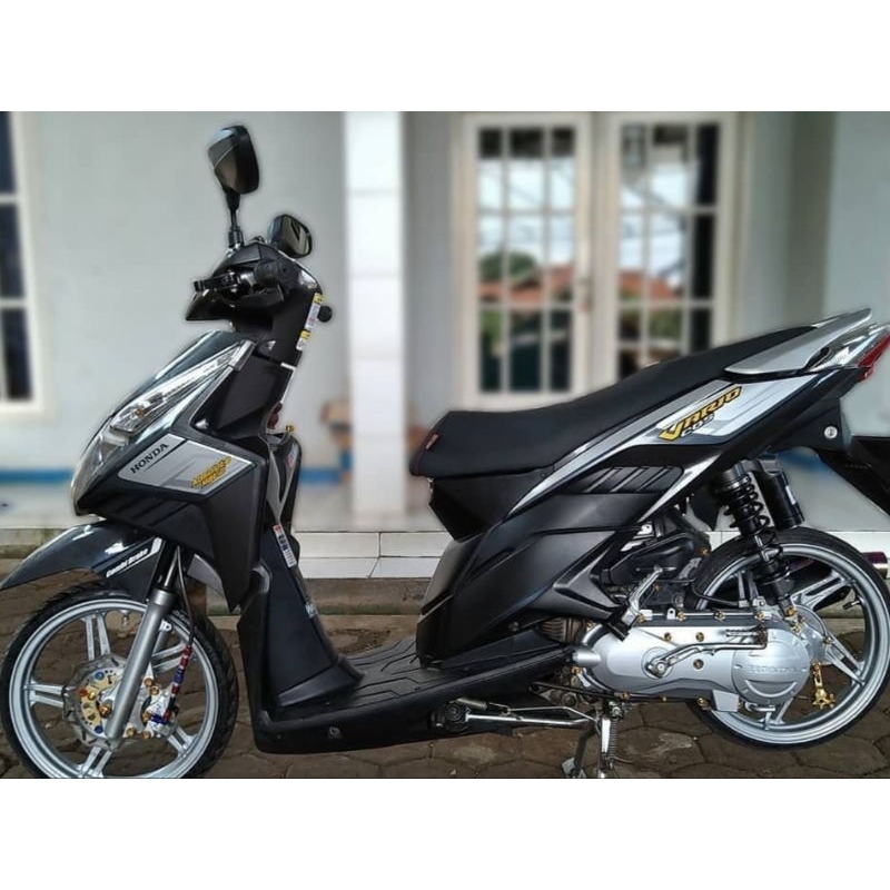 striping lis sticker standar ori honda vario 110 karbu 2009 hitam silver stiker vario 110 hitam silv