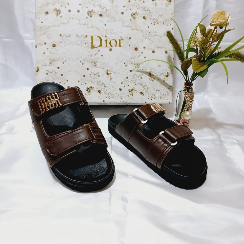 Fans Bally -  Sandal Viral DR 1111 Terbaru