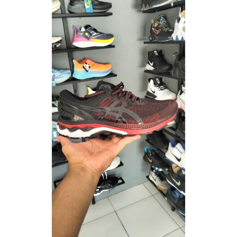 Asics Kayano 27