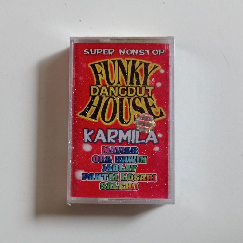 KASET PITA ORIGINAL ALBUM FUNKY DANGDUT HOUSE KARMILA (SEGEL)