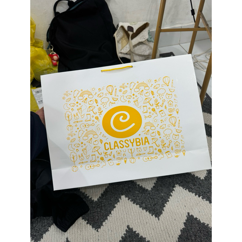 

Paper Bag Classybia