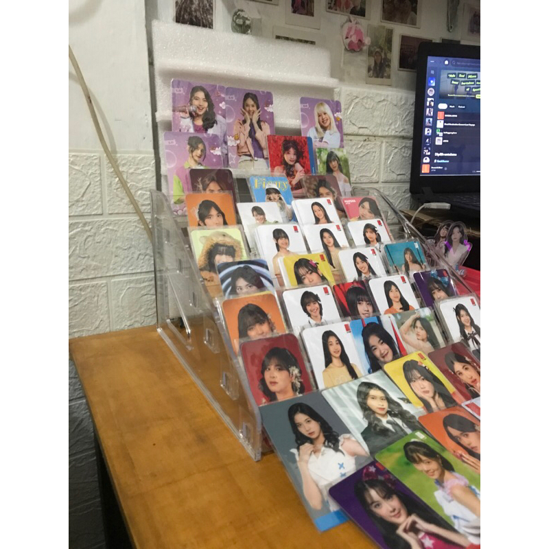 Rak Akrilik Photocard Photopack 7 susun