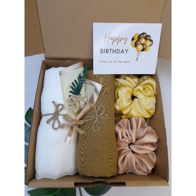 

Nurul Hamp GIFT BOX HIJAB - GIFT BOX HIJAB - BELLA SQUARE - GIFT BOX CEWEK - HAMPERS - HIJAB MURAH - HAMPERS CEWEK AESTHETIC - AESTHETIC MURAH - KADO CEWEK - KADO ULANG TAHUN/ANNIVERSARY/WISUDA GRADUATION/ PAKET HADIAH ULANG TAHUN/OTHER