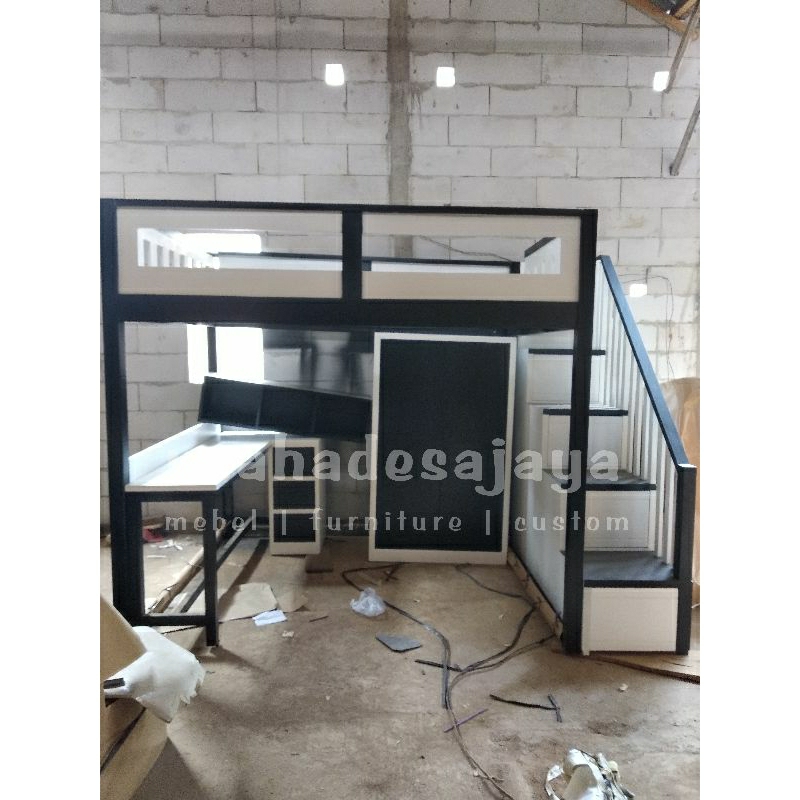 ranjang dipan susun tingkat dengan meja belajar dan lemari kayu mahoni kombinasi mdf