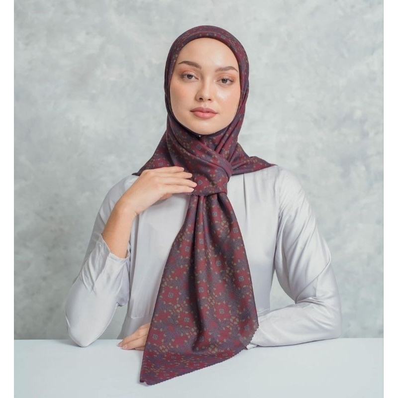 AVIA SCARF By Heaven Light (PRELOVED like new)