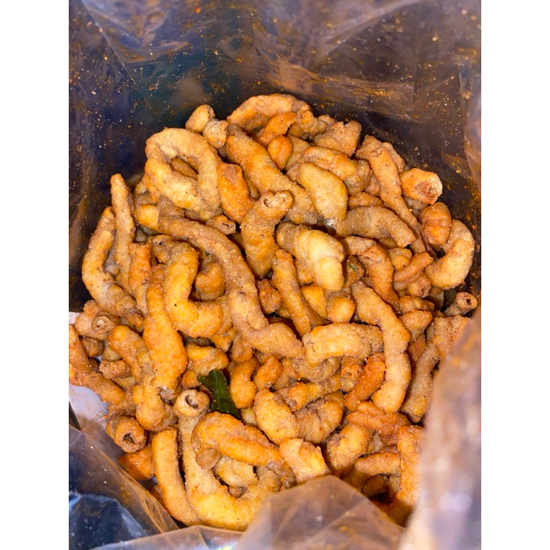 

keripik usus kemasan 1/2kg enak pedas daun jeruk