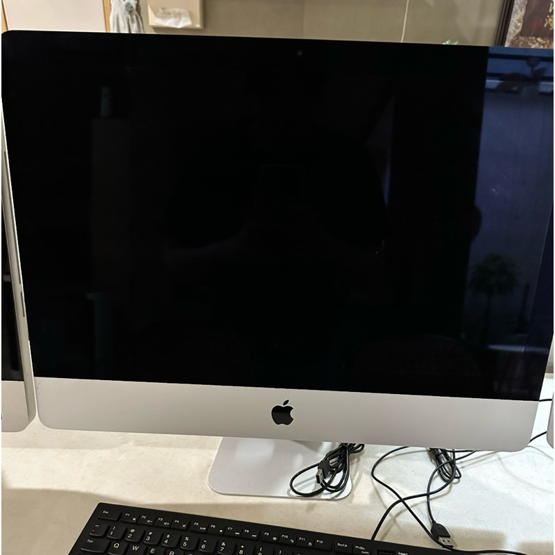 2017 Apple iMac 21.5” PC Desktop