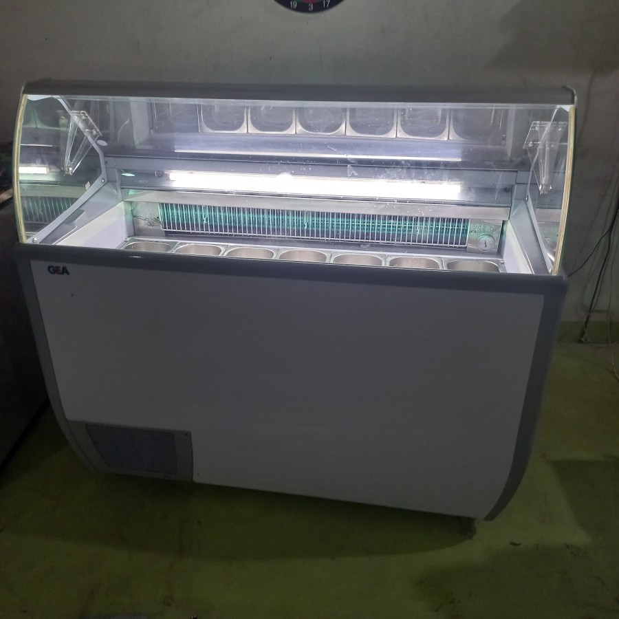 Gea gelato showcase 7 bin second