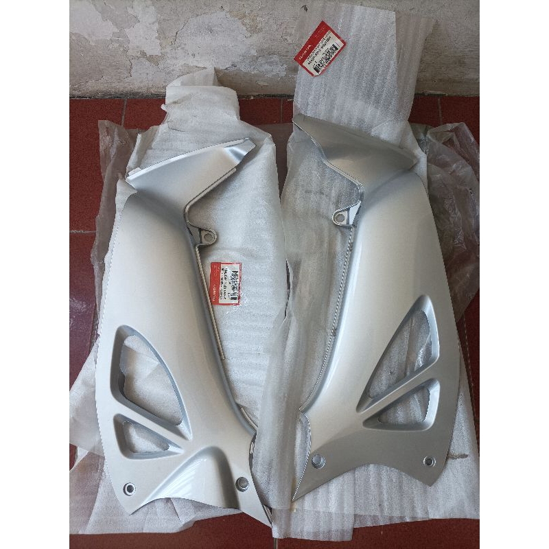 Sayap Dalam Honda Kirana 125 Original Silver