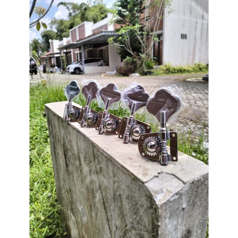 dryer jazz bass original squier 5 string