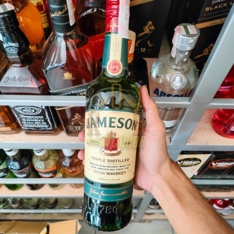 

PEWARNA HIJAU MERK JAMESON KEMASAN BOTOL KACA