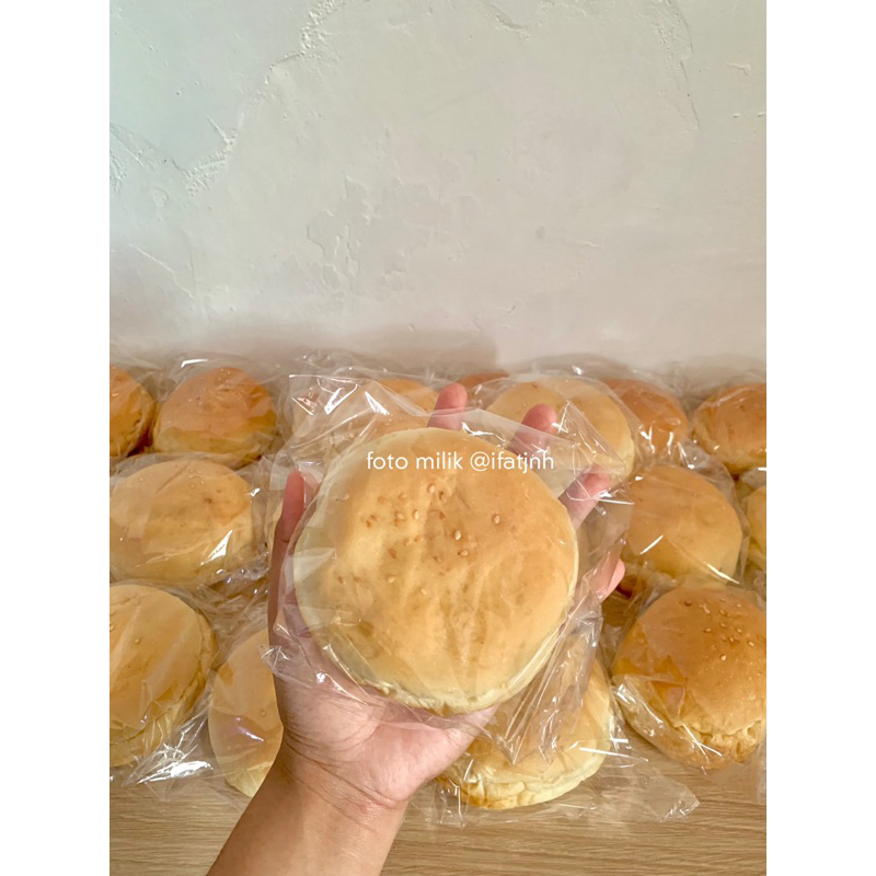 

Roti Burger Besar 12cm (ISI 10)