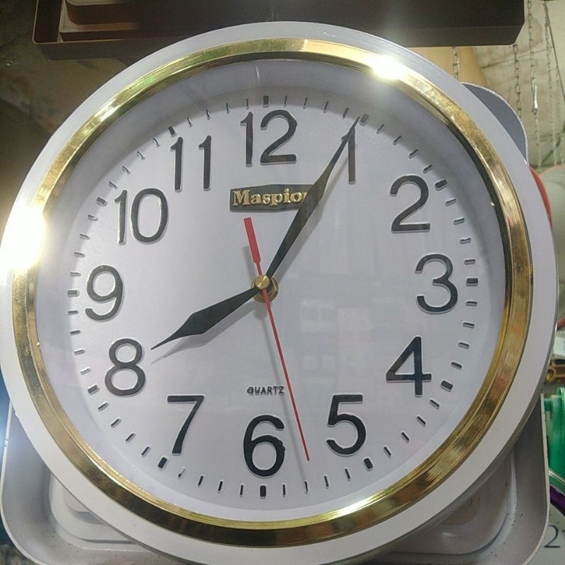 Jam Dinding Maspion bulat 555