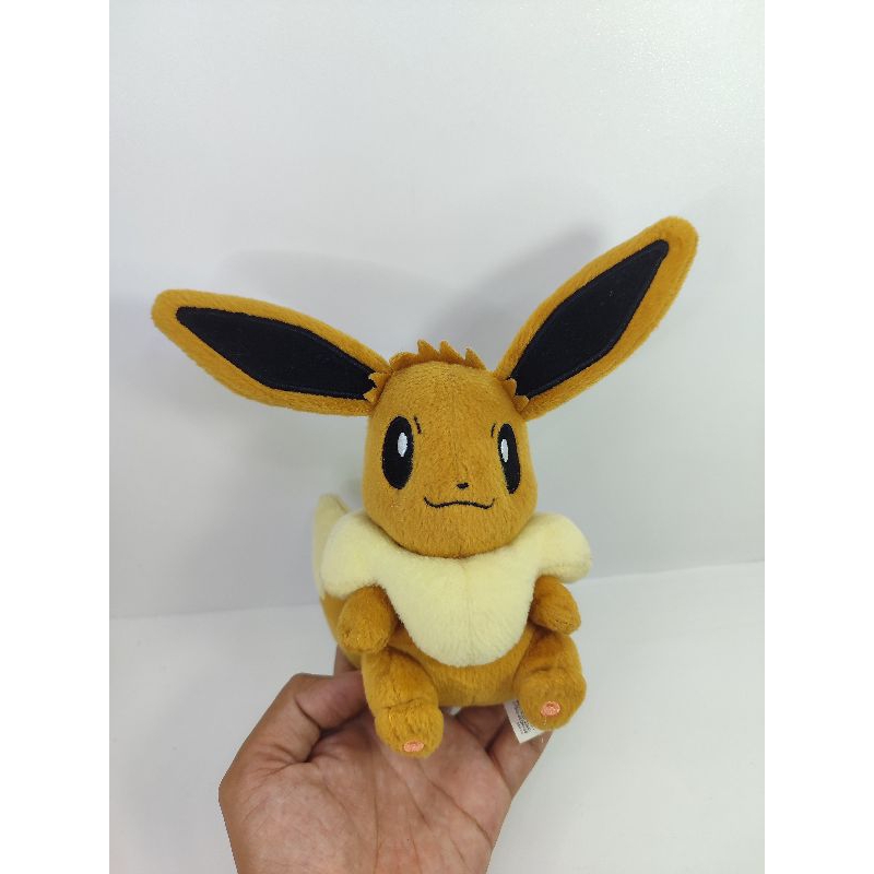 boneka eevee evelution original banpresto