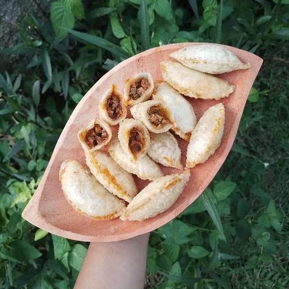 

Cireng Isi Ati Ampela Pedas [isi 10 pcs]
