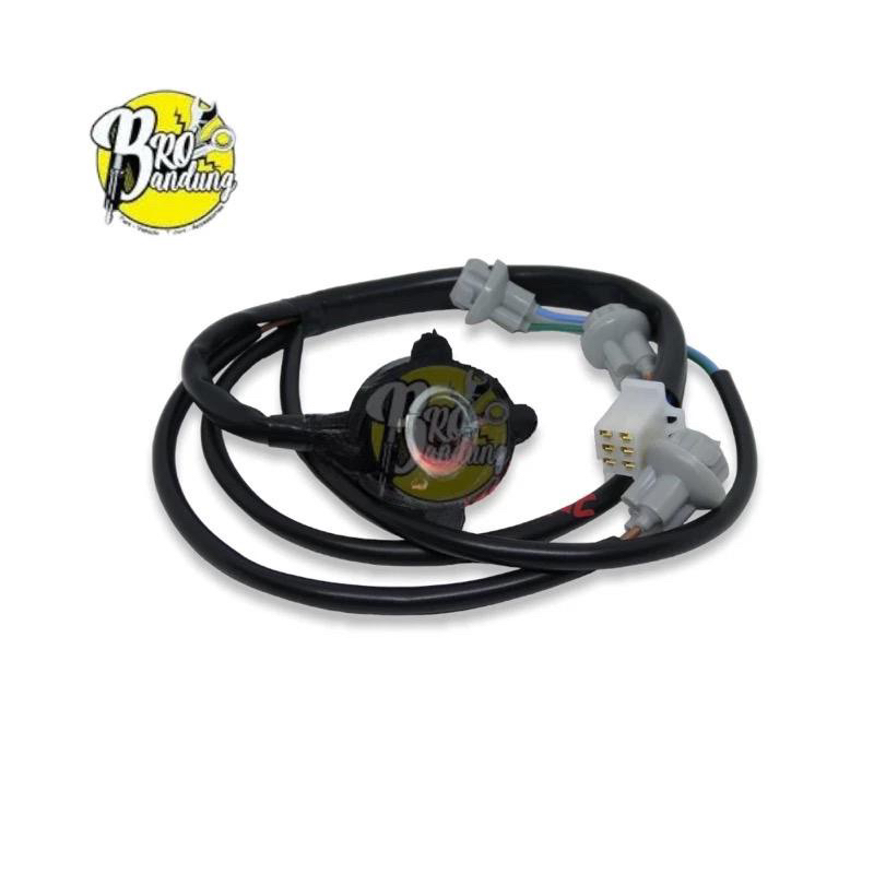 Fitting Soket Lampu Depan Beat Karbu / Pitting Lampu Beat Karbu