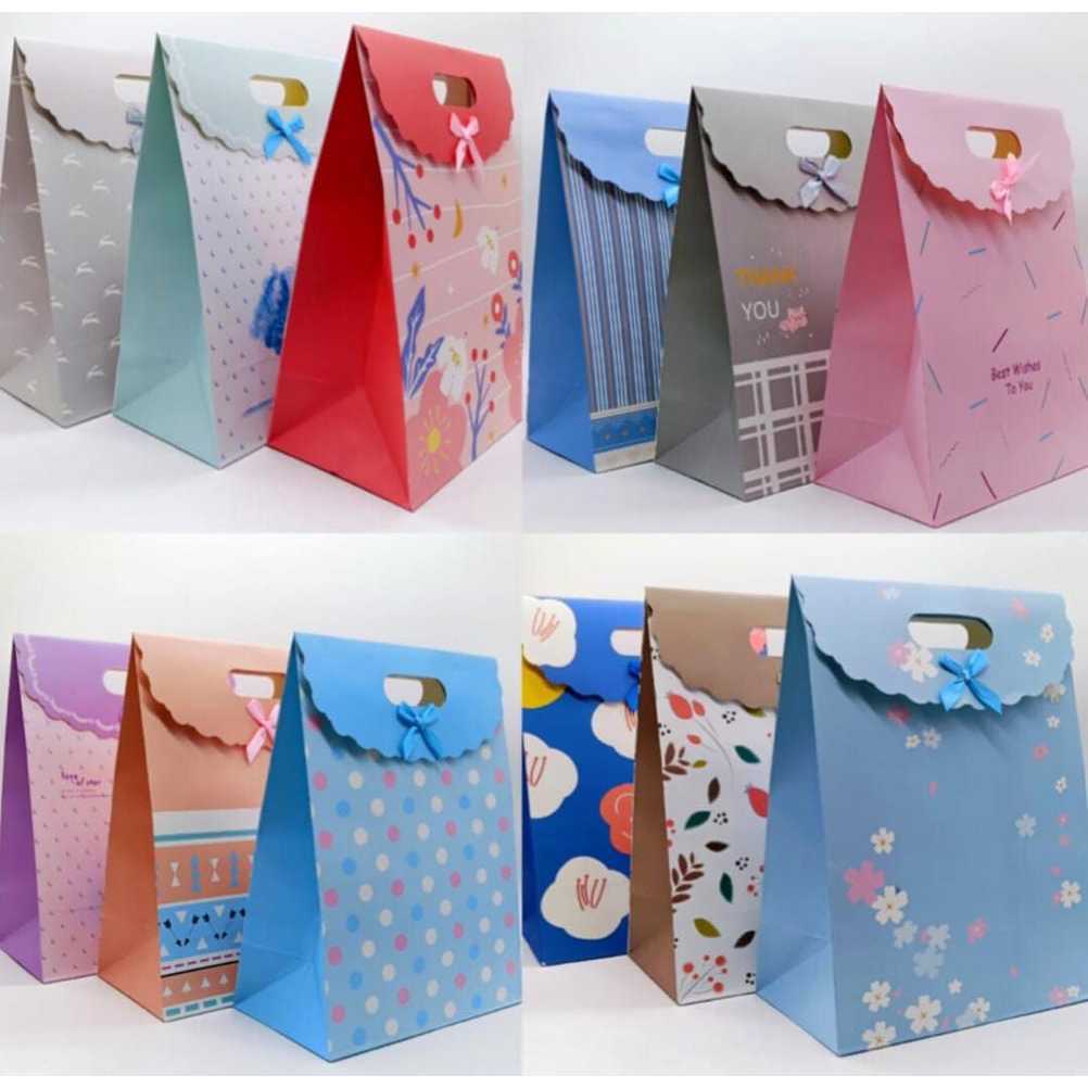 

PAPER BAG TUTUP PITA / KERTAS KADO INSTANT / PAPERBAG RANDOM / TAS KERTAS (SATUAN)