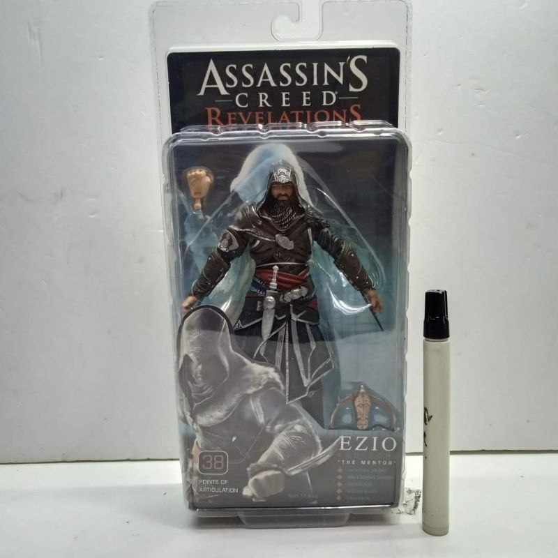 mainan action figure neca ezio the mentor assassins creed revelations by neca tinggi sekitar 7 inch 