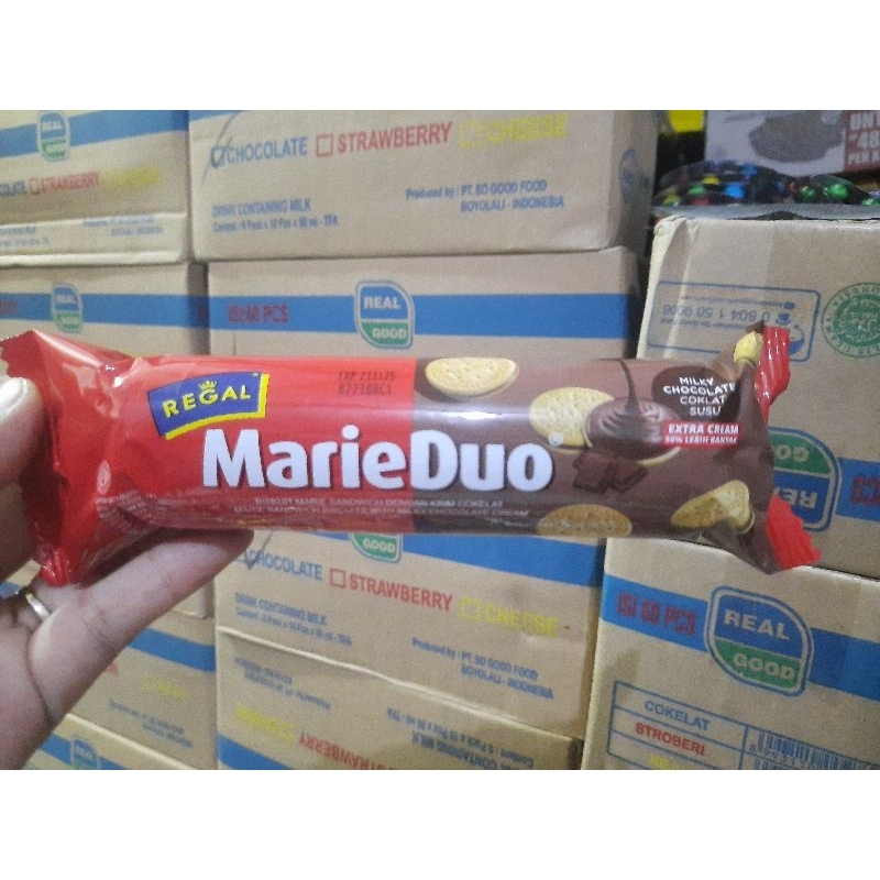 

Regal Marie Duo Roll Cokelat