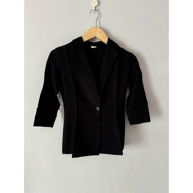 Preloved/Thrift Blazer hitam tipis Korean Style