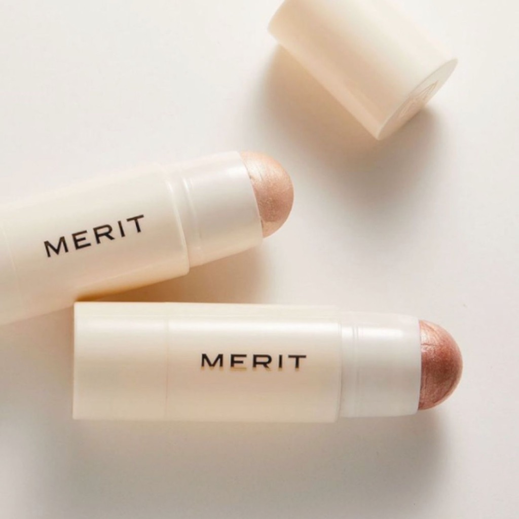 MERIT Day Glow Dewy Highlighting Balm - Highlight Stick / Contour Balms
