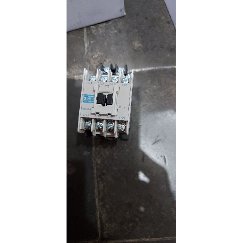 Kontaktor listrik sn 10 220 vac 2200 w