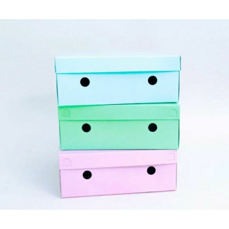 

Dus Kotak Nasi Duplex Tebal Warna 20x20x7,5cm