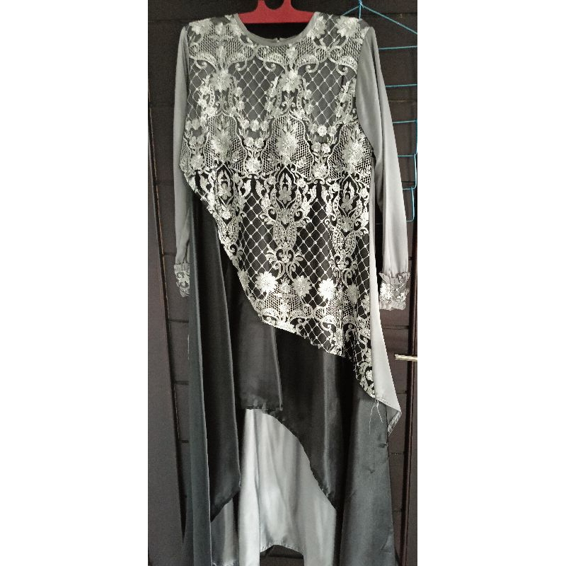 Dress pesta baenetta preloved silver mix hitam