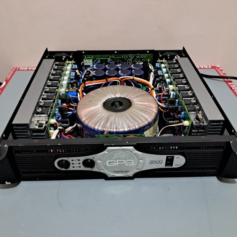 Power amplifier Peavey GPS 3500 / Power Class H / Power amplifier
