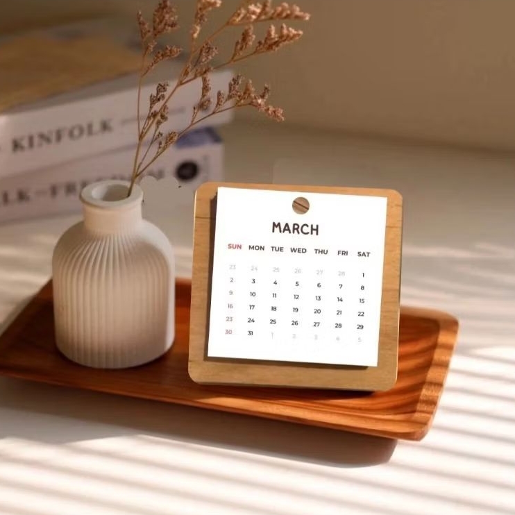 

Kalender Aesthetic 2025 / Kalender Kayu / Kalender Mini / Kalender Portable / Kalender Kayu Aesthetic / Kalender Portable /Mini Gift Kekinian / Hampers Kekinian / Souvenir Kayu Kekinian / Kalender Meja / Kalender Ada Tanggal Merah