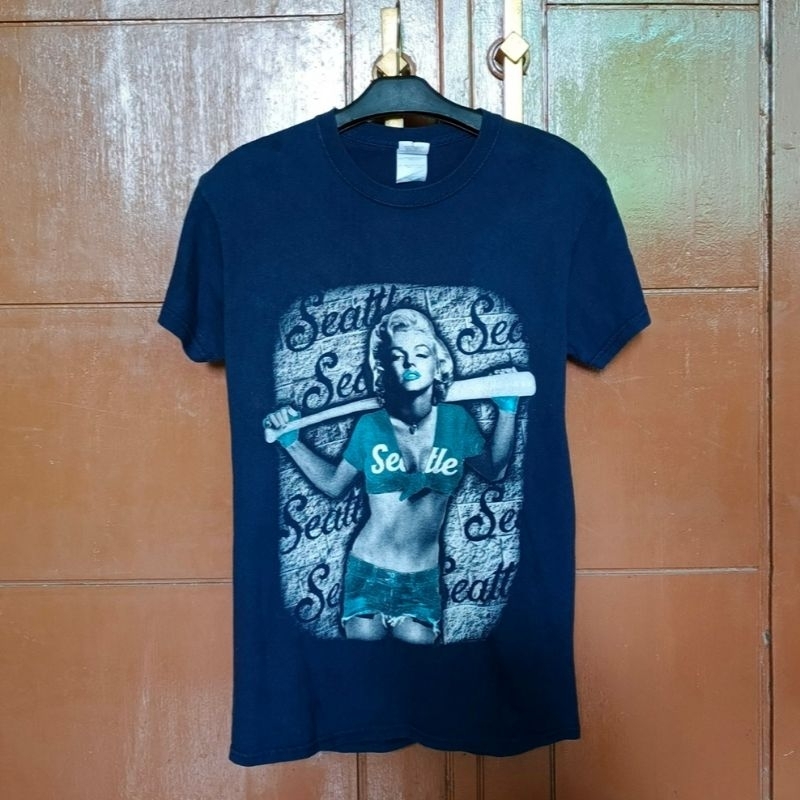 kaos art vintage aop marylin manroe print singer lady tag gildan t-shirt vtg art cewek porn tee not 