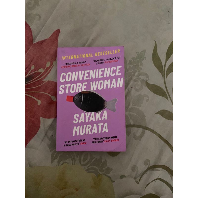 PRELOVED CONVENIENCE STORE WOMAN