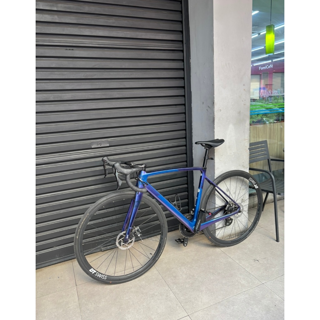 Sepeda roadbike Polygon Strattos S7