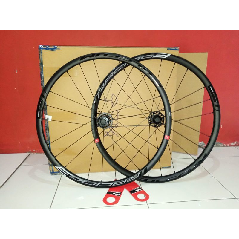 WHEELSET ROADBIKE FULCRUM RACING 3 DISCBRAKE BRAND NEW IN BOX