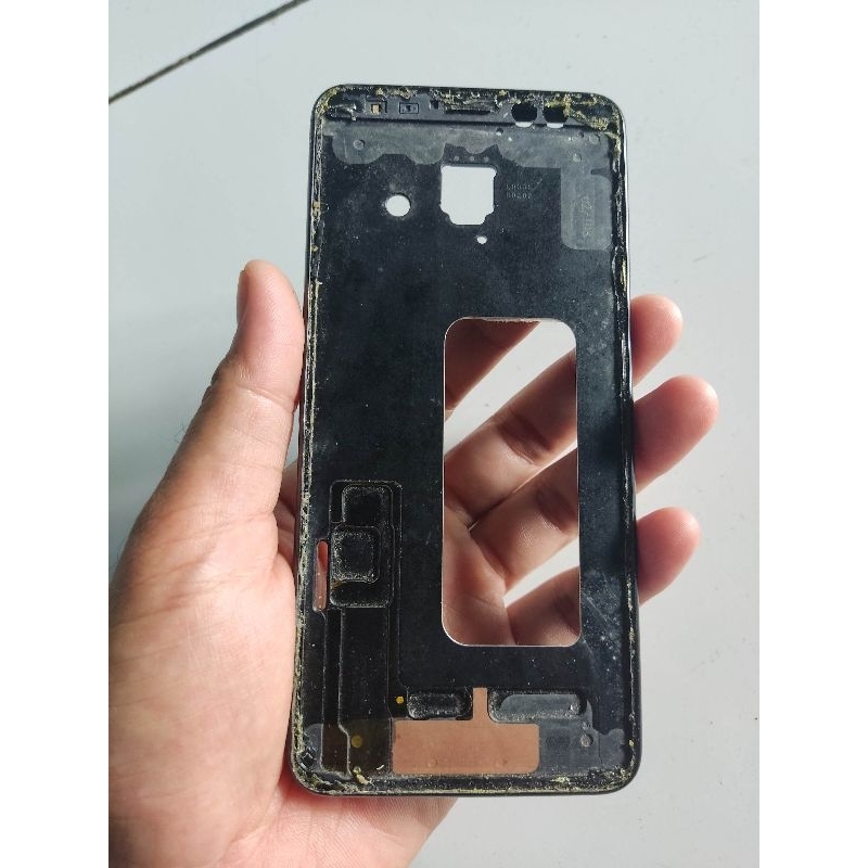 Frame Samsung A8 2018 Bekas