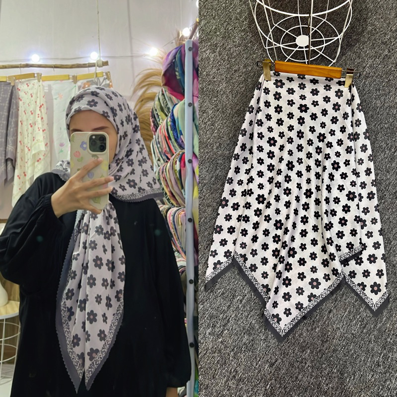 HIJAB VOAL MOTIF DARA BUNGA DAISY HITAM PUTIH/HIJAB VOAL MOTIF TERBARU BAHAN VOAL SIZE 110x110CM