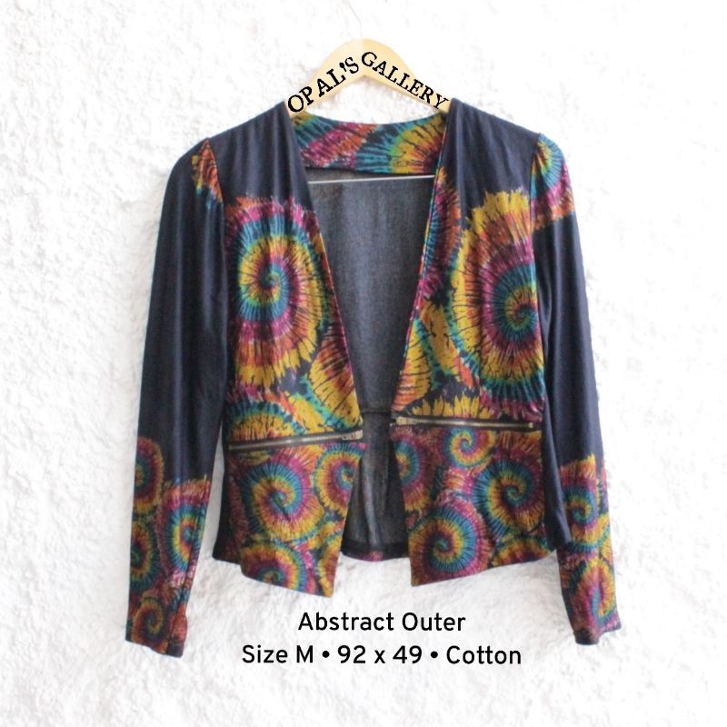 Outer Kaos Motif Abstrak Size M Bahan Katun