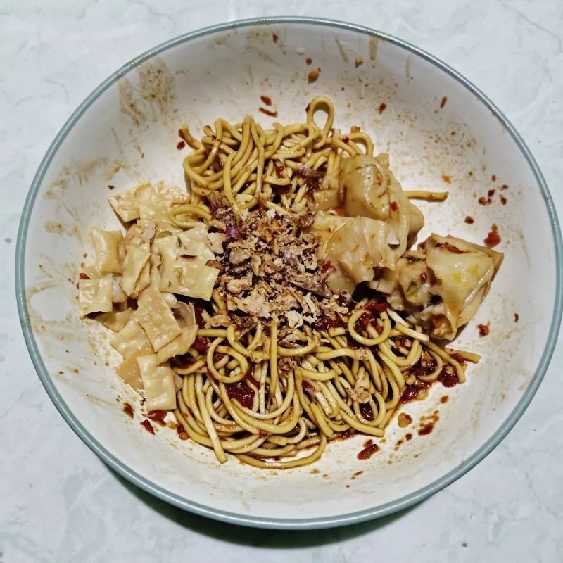 

MIE NDOWER isi 3 bungkus / MIE JEBEW / MIE SUPER PEDAS