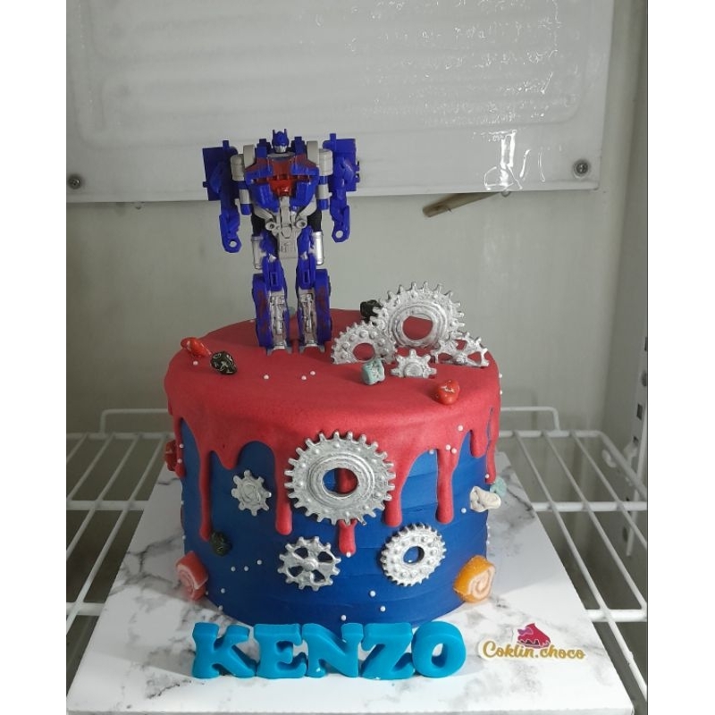 

Kue ulang tahun Transformers/ cake birthday karakter robot transformers