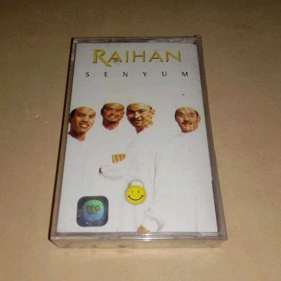 kaset raihan senyum (SEGEL)