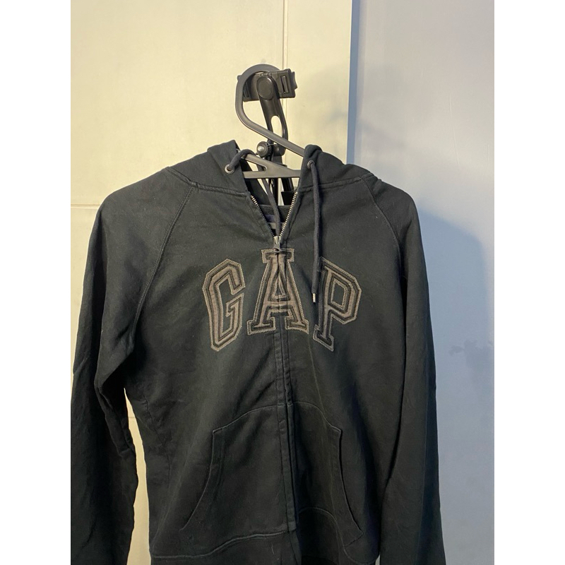 GAP ZIPPER