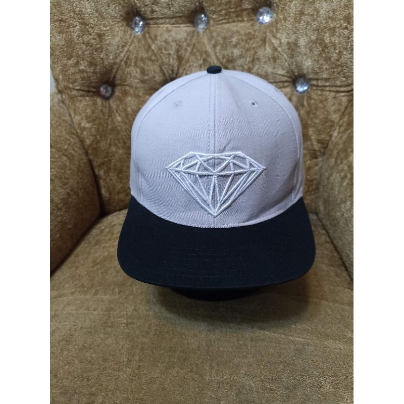 Diamond Snapback Caps - Topi Preloved