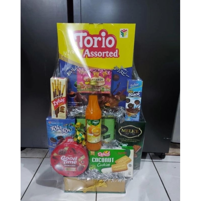 

Bingkisan Snack Murah / Parsel Snack Lebaran 2025 Terbaru