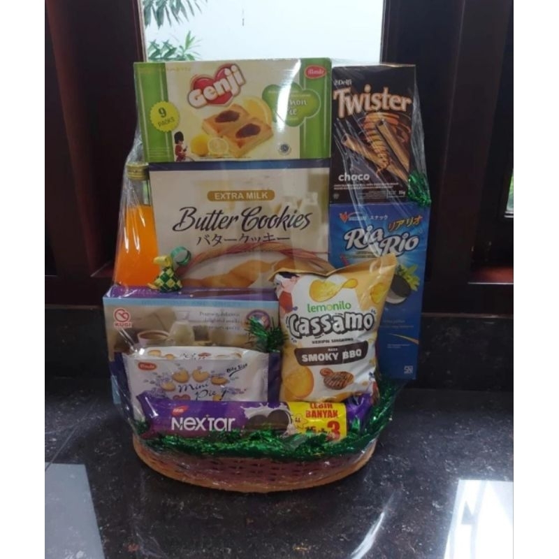

Parcel Snack Idul Fitri - Hampers Makanan