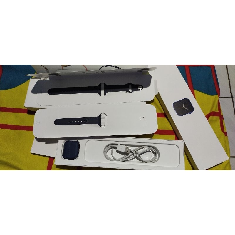 Preloved iwatch series 6 authen 40mm