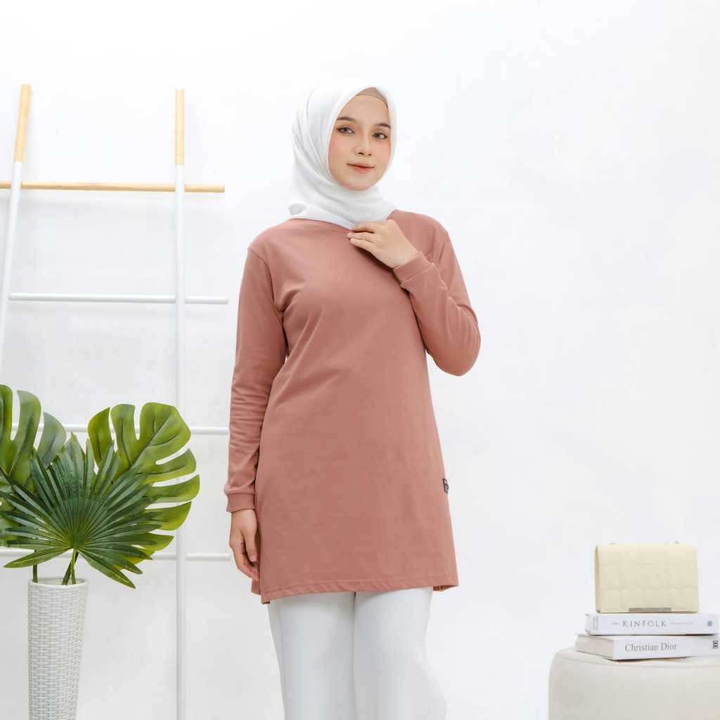 Tunik Kaos Polos Wanita Kekinian Warna Mocca  Lengan Panjang Combed 24S