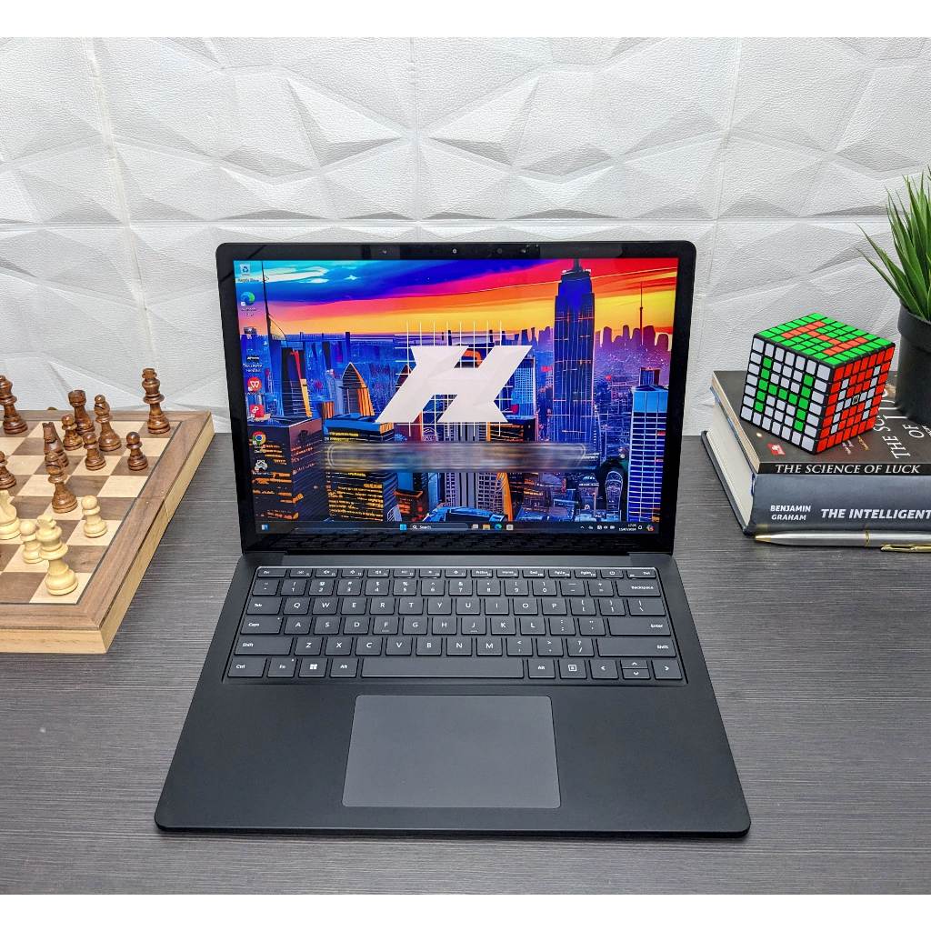 Laptop Ultrabook Professional Microsoft Surface Laptop 4 2K Display Touchscreen Core i7-1185G7 16 GB