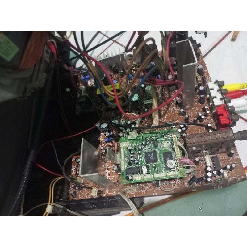 mesin tv Polytron slim